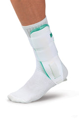 Mueller Sport Care Gel Ankle Brace