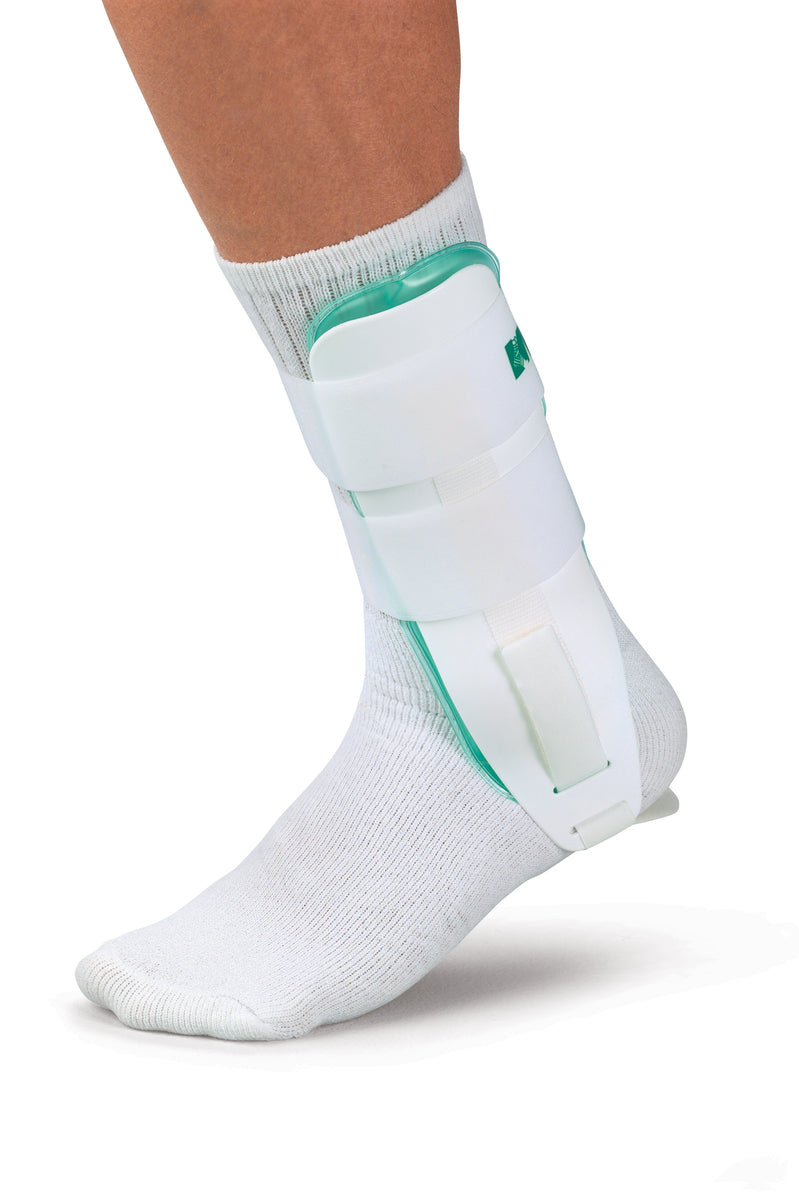 Mueller Sport Care Gel Ankle Brace